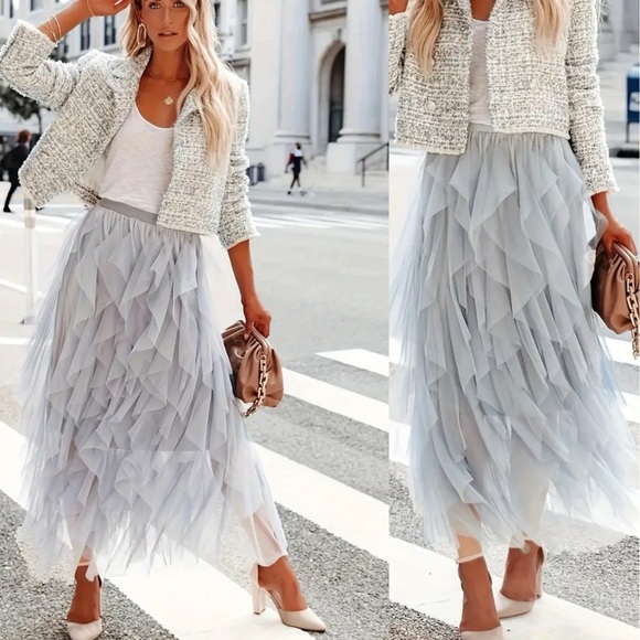 Elegant Gray Maxi Skirt - Picture 3 of 5